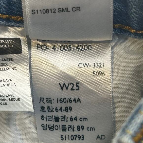 Women's Levi's button fly 2 1/2 inseam 501 mid rise jean shorts size 25 - Picture 5 of 5